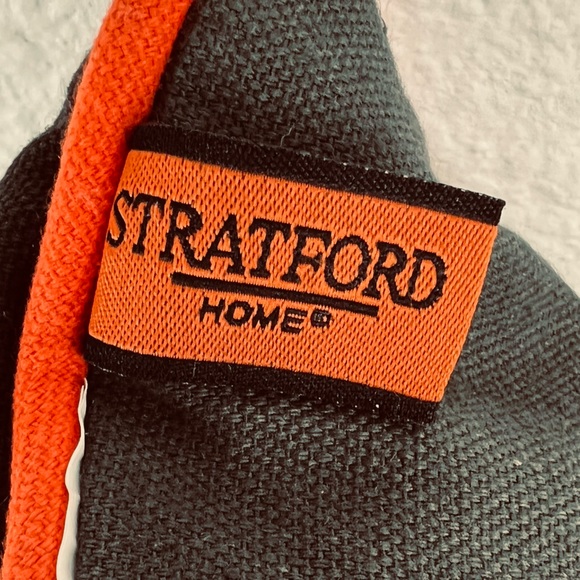 ❤️ Resting Witch Face Statement Pillow - Picture 9 of 10